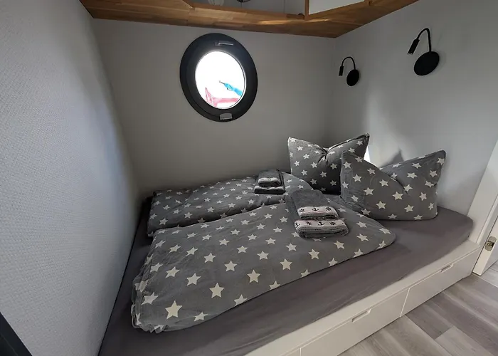 Bateau-hôtel Hausboot Tommi